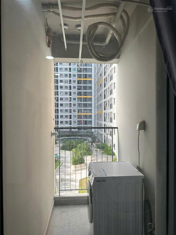 Cho thuê gấp studio 33m², full nội thất cao cấp, 5 triệu/tháng, hồ bơi công viên đầy đủ chơi free