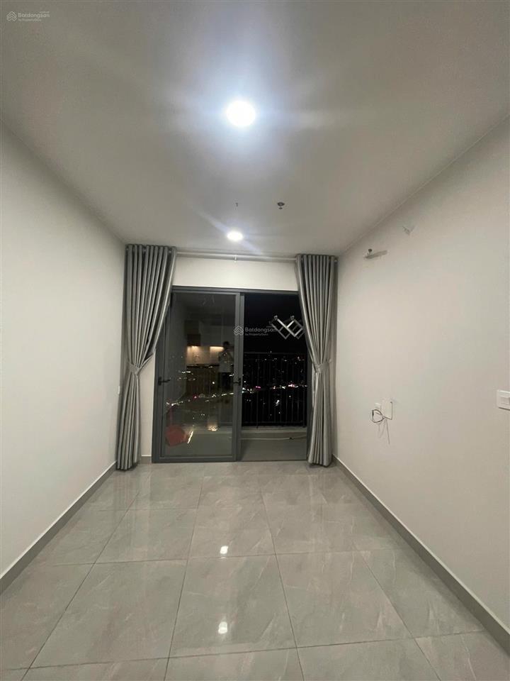 Chính chủ kẹt bank bán gấp căn hộ 1pn giá ngộp chỉ 1,3 tỷ, bao thuế phí 100%, sổ hồng riêng