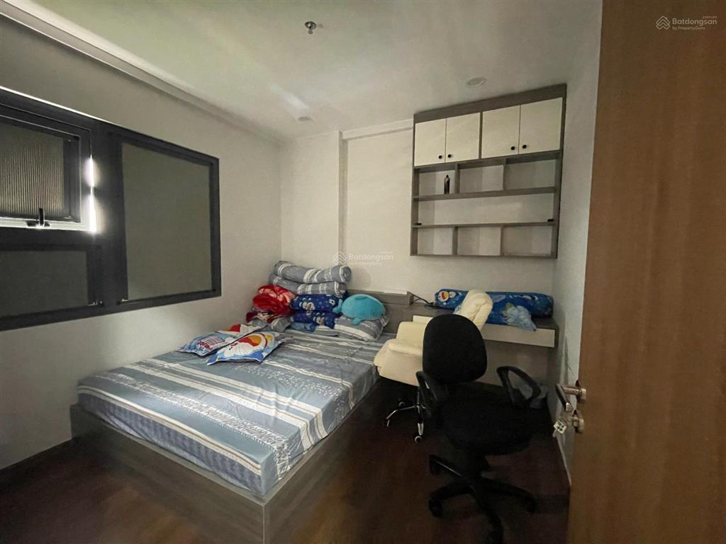 Bán gấp căn hộ 2 phòng ngủ 2 wc 60m2, căn góc 2 view, giá tốt chỉ 1,8 tỷ cho nhà đầu tư chuyên