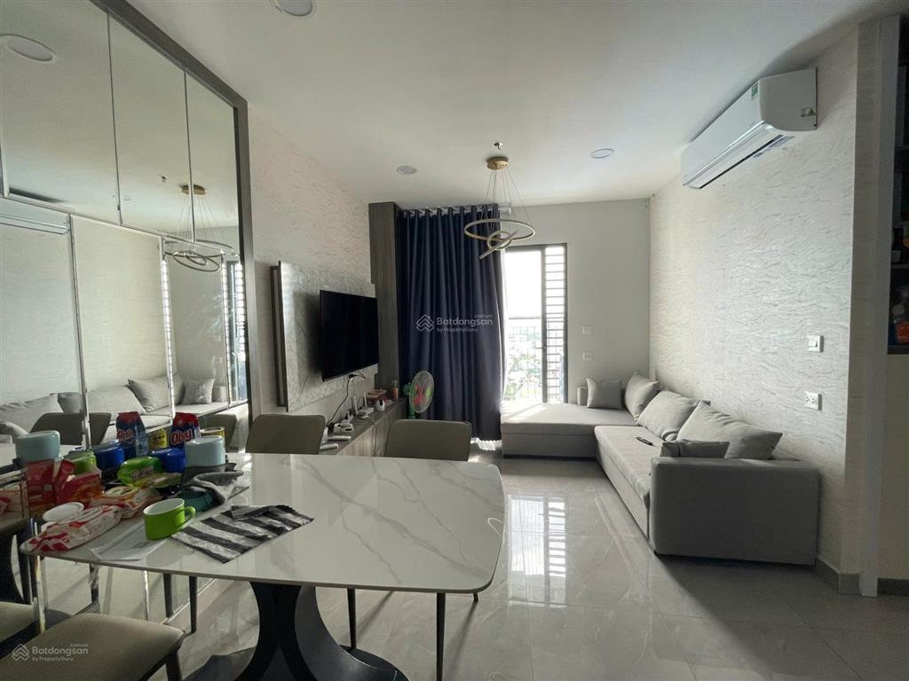 Bán gấp căn hộ 2 phòng ngủ 2 wc 60m2, căn góc 2 view, giá tốt chỉ 1,8 tỷ cho nhà đầu tư chuyên