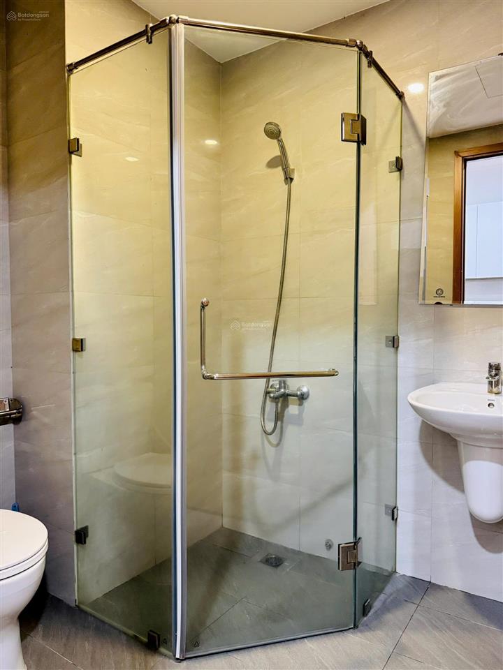 Bán gấp căn studio 33m2, sổ hồng riêng có sẵn sang tên liền, chỉ 990 triệu, có hồ bơi, công viên