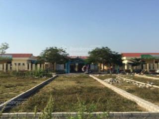 Bán đất tái định cư  ngay trung tâm hành chính xã  2 mặt