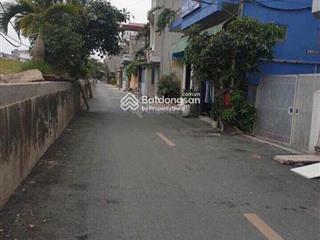 Hiếm 33m2 đất nguyễn khoái, mt 3.3m, ô tô đỗ cổng 3.75 tỷ