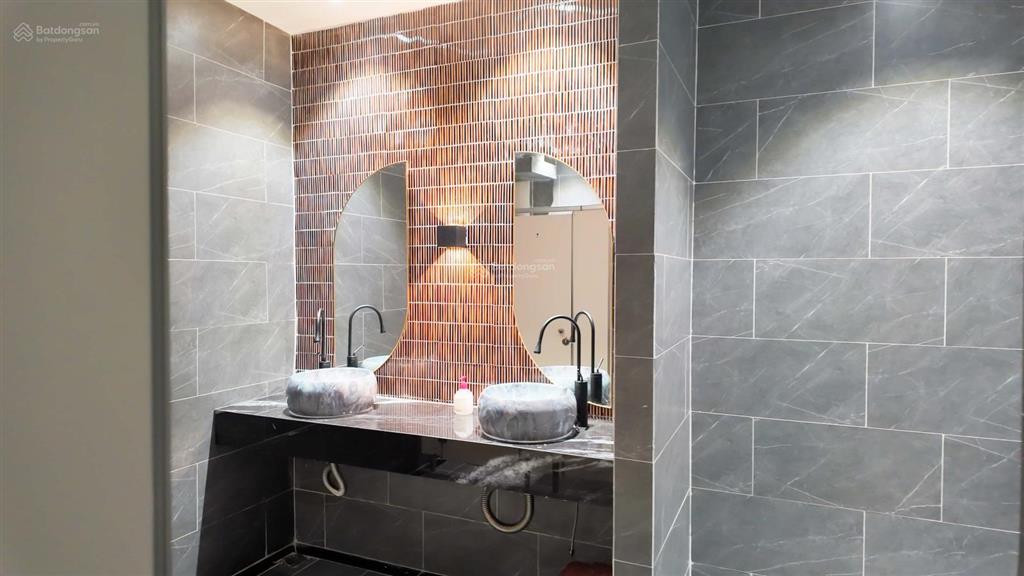 Văn phòng sang trọng cao cấp sàn 250m2 ngay khu trung tâm quận 1 bậc nhất sài gòn