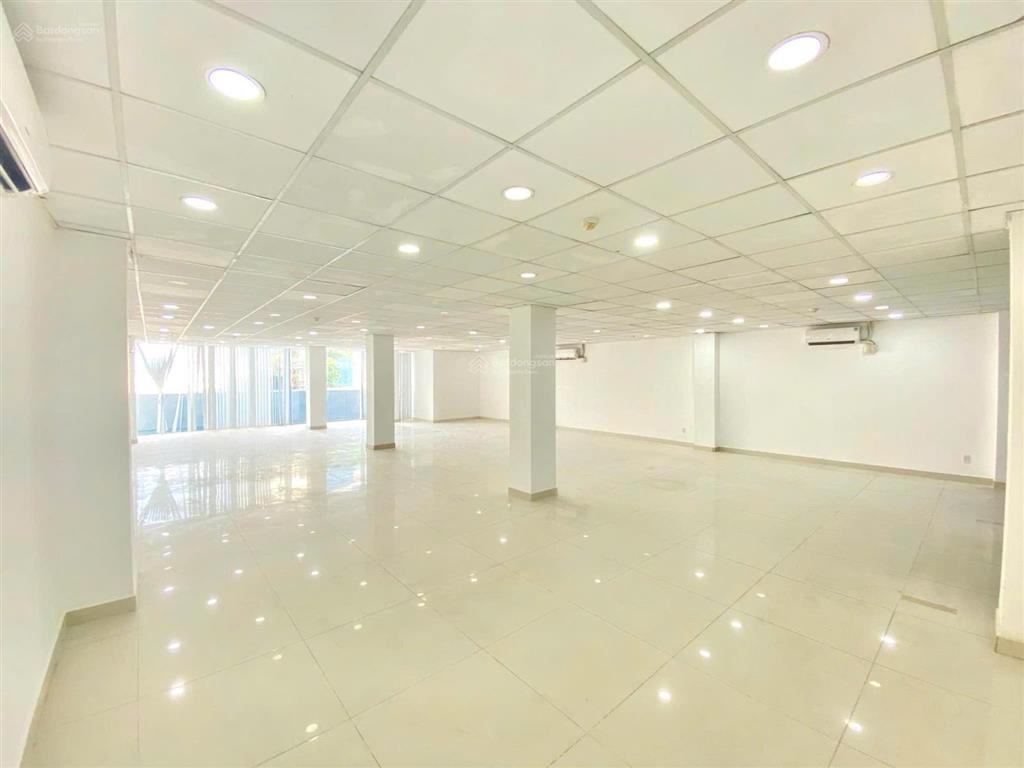 Cho thuê văn phòng sàn 154m2 view kính sáng tại nguyễn xí bình thạnh