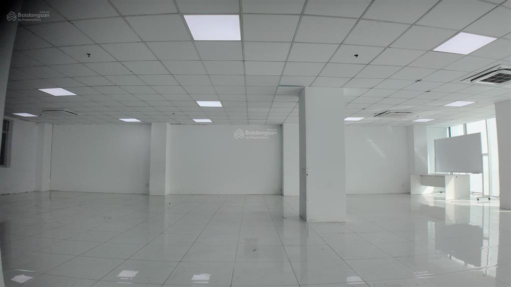 Cho thuê văn phòng view kính, sang trọng sàn từ 50215m2 đường nguyễn kiệm  phú nhuận