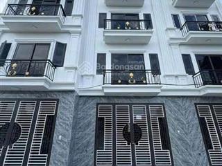 Nhà 4t40m²4 p.ngủ thoáng trước sau. ngõ rộng thoángoto đậu gần. đầy đủ tiện ích (chợtrường học)