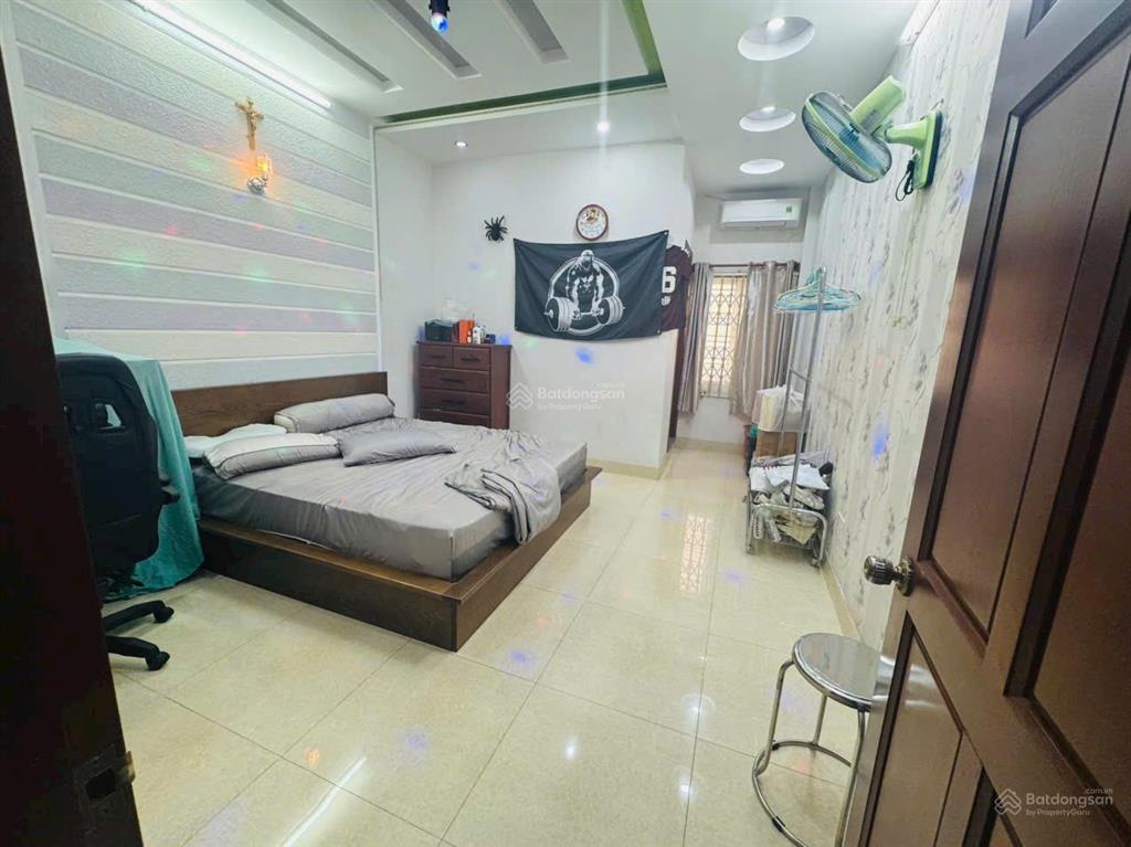 Bán nhà mặt phố tại lê lâm, 11,9 tỷ, 78m2, 4pn, 5wc, giá ưu đãi, chính chủ, tân phú, hcm