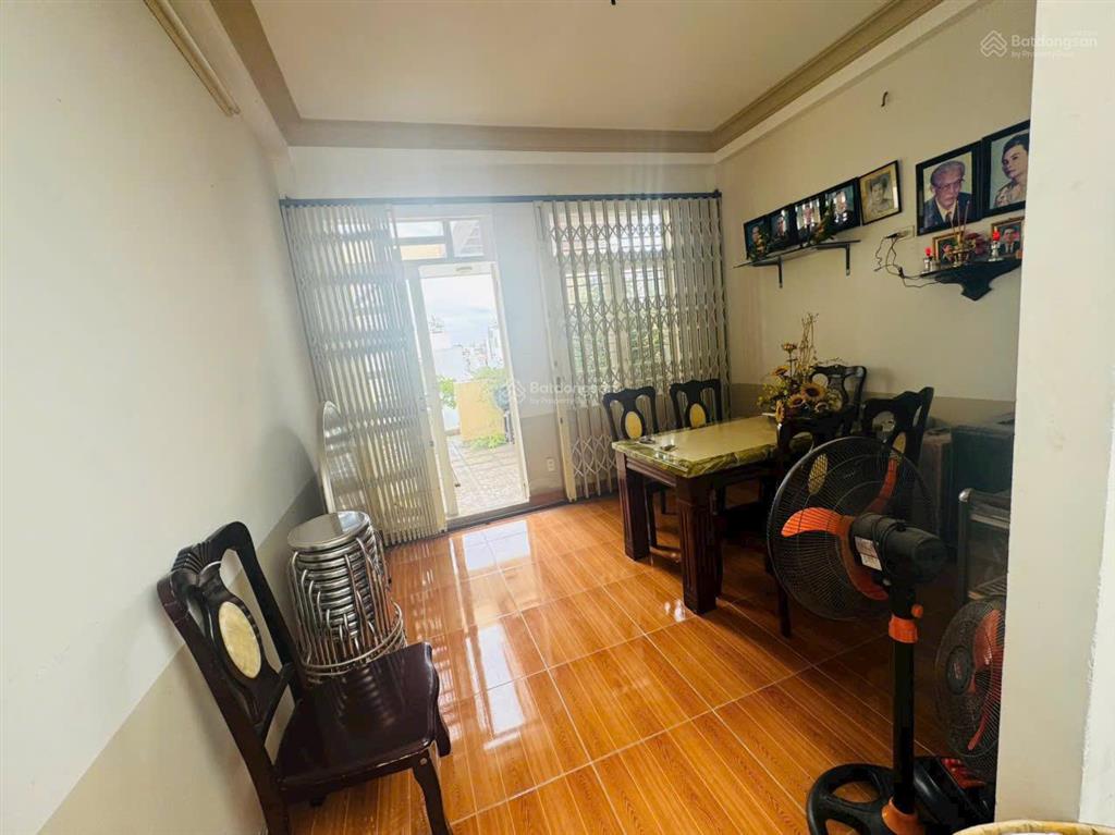 Bán nhà mặt phố tại lê lâm, 11,9 tỷ, 78m2, 4pn, 5wc, giá ưu đãi, chính chủ, tân phú, hcm