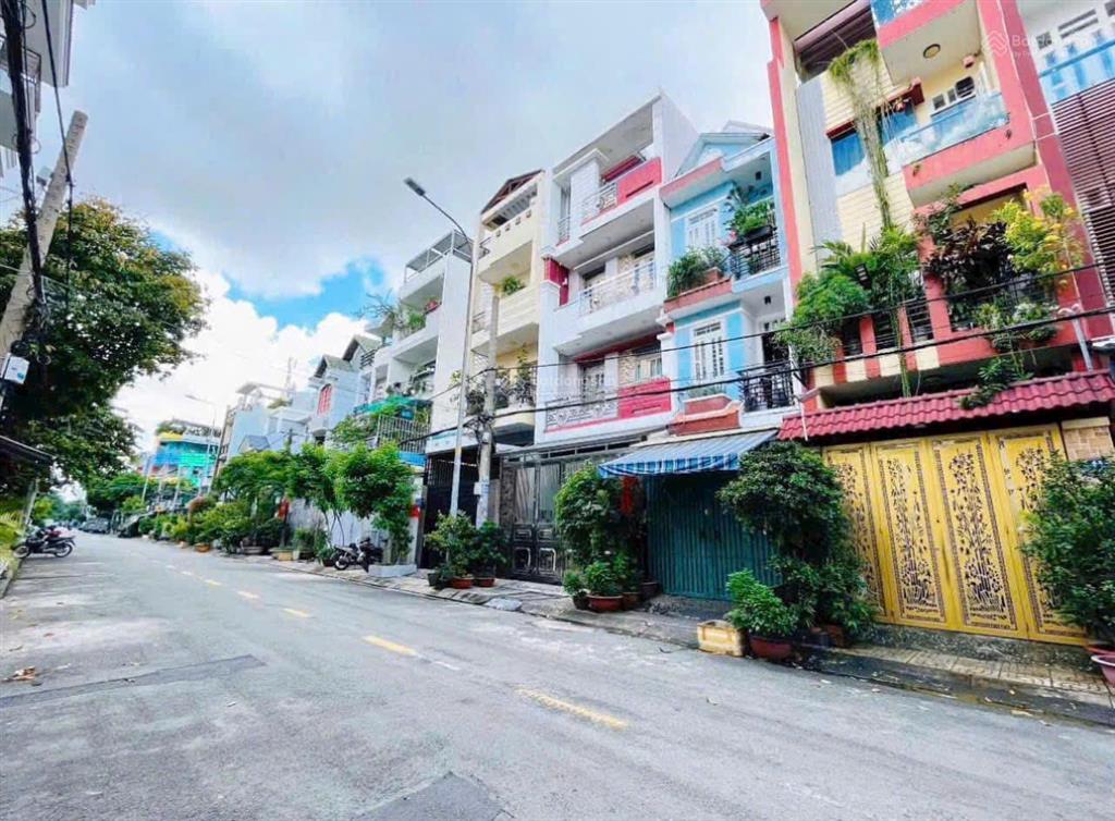 Bán nhà mặt phố tại lê lâm, 11,9 tỷ, 78m2, 4pn, 5wc, giá ưu đãi, chính chủ, tân phú, hcm