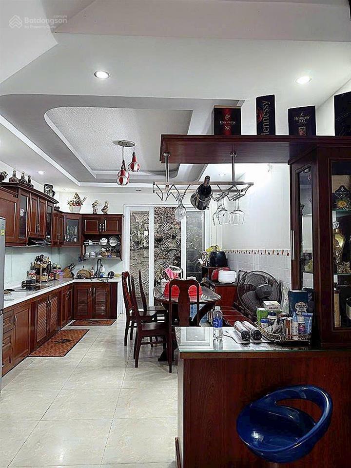 Bán nhà mặt phố tại lê lâm, 11,9 tỷ, 78m2, 4pn, 5wc, giá ưu đãi, chính chủ, tân phú, hcm