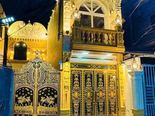 Bán nhà 80m2, tk sang trọng, nội thất cao cấp  bành văn trân, gần cmt8 + cv lê thị riêng