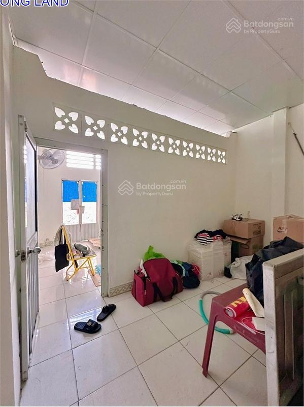 Mặt tiền lê khôi, gần nguyễn sơn, kd rất sầm uất  nhà trệt  lửng  lầu  giá chỉ 5.48 tỷ