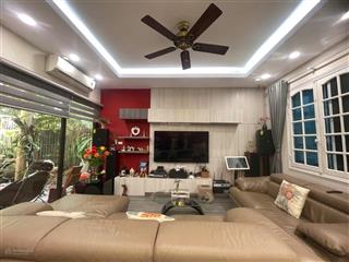 Bán đất hoàng ngân  diện tích 180m x 3 tầng, mặt tiền 9m, giá chỉ 34 tỷ, vị trí đắc địa.