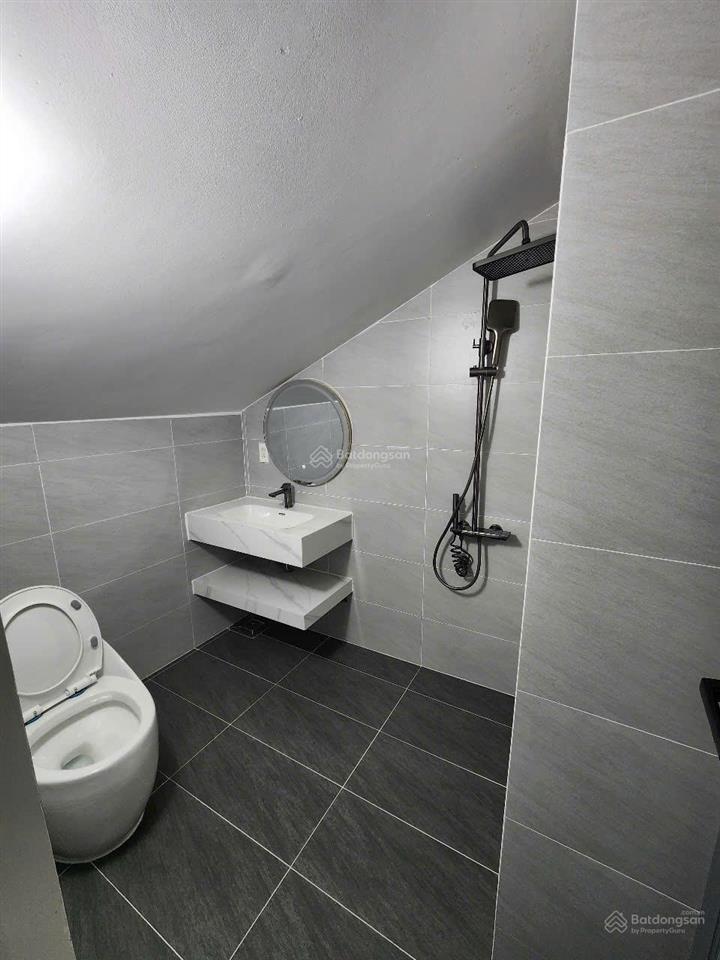 Bán căn hộ 3pn cc hưng vượng 2, q7, dt 100m2, giá 5 tỷ 5 (tl), view siêu đẹp.  0937 961 ***