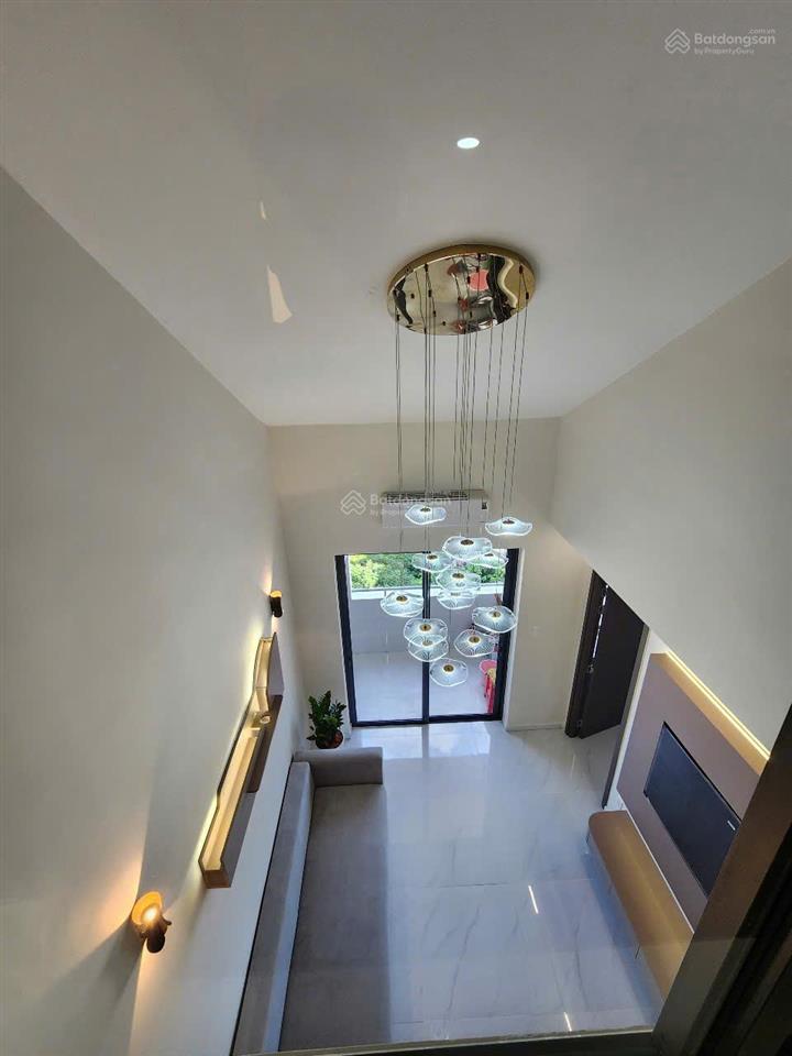 Bán căn hộ 3pn cc hưng vượng 2, q7, dt 100m2, giá 5 tỷ 5 (tl), view siêu đẹp.  0937 961 ***