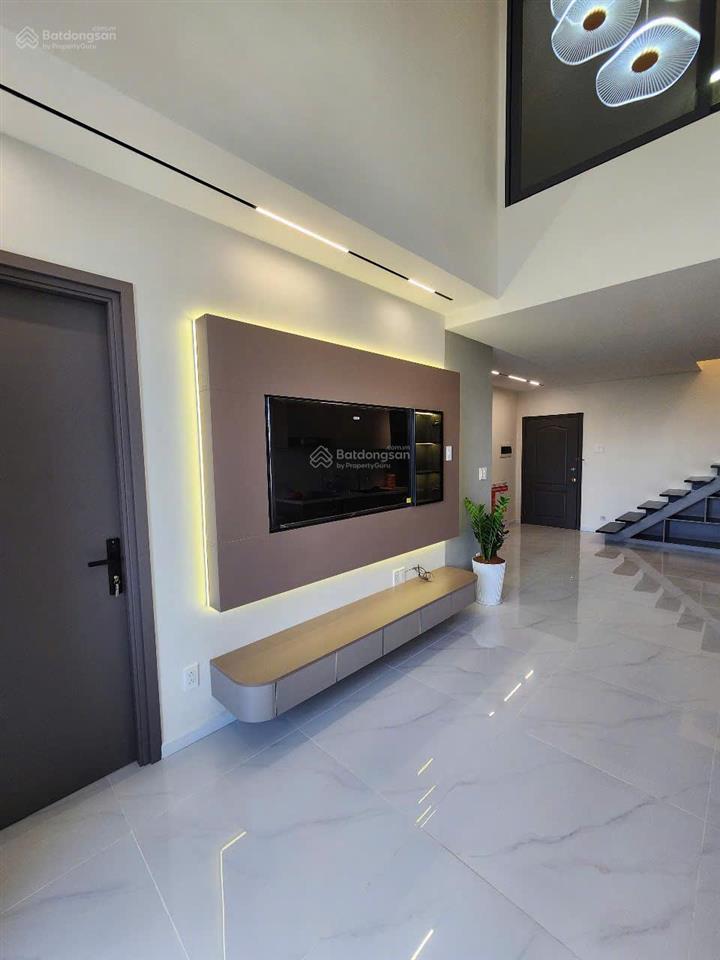Bán căn hộ 3pn cc hưng vượng 2, q7, dt 100m2, giá 5 tỷ 5 (tl), view siêu đẹp.  0937 961 ***