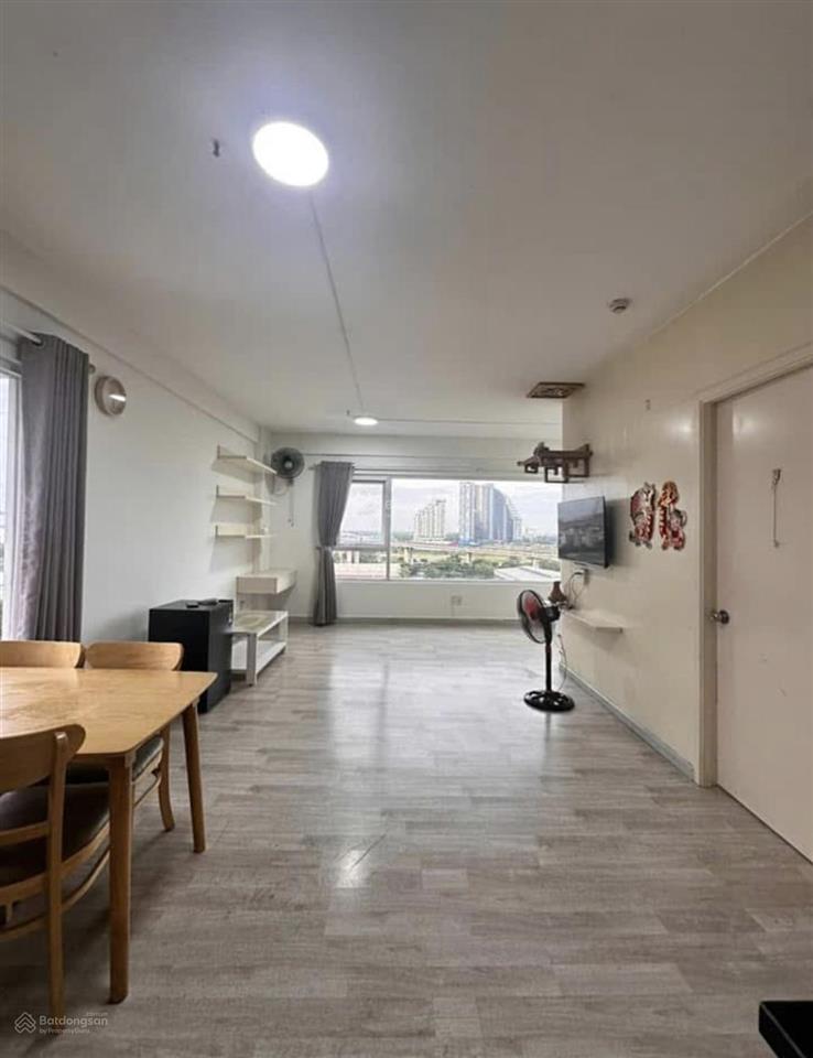 Cho thuê cc ehome 5 q7  dt 54m2 2pn 1wc có nội thất  10tr/thang.dt/zalo 0937 961 *** thảo