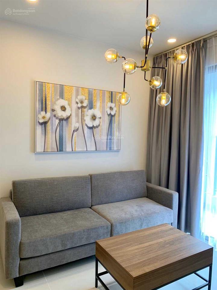 Cần bán gấp căn hộ saigon royal, full nội thất m2, giá 6,8 tỷ full nt.  0906 378 ***