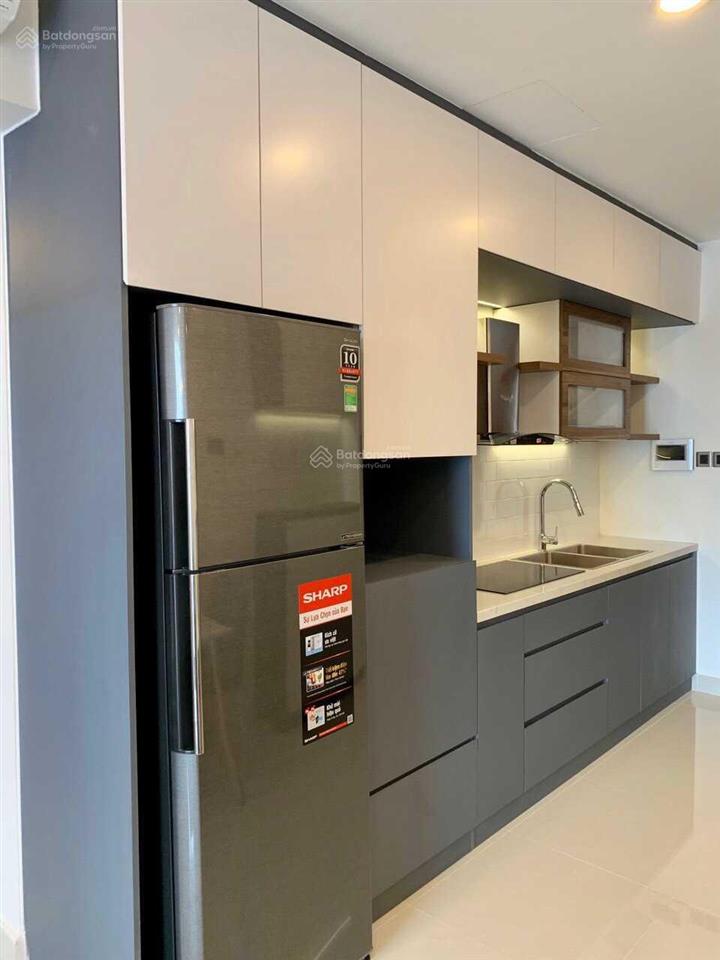 Cần bán gấp căn hộ saigon royal, full nội thất m2, giá 6,8 tỷ full nt.  0906 378 ***