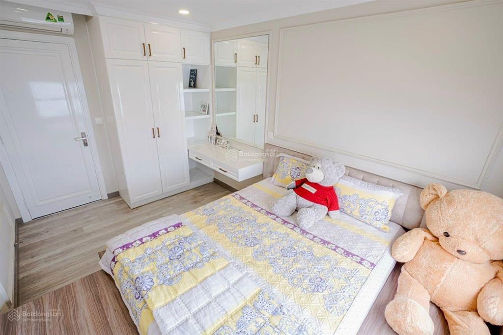 Cho thuê căn hộ the gold view, phường vĩnh hội, view đẹp, nhà đẹp, hotline 0909 917 *** mr hùng.