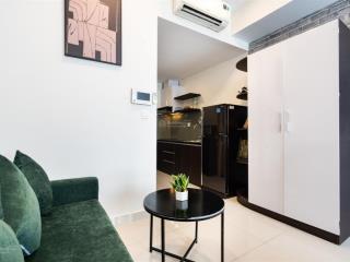 Bán căn hộ 1pn, 1wc, 32m2, giá 2,4 tỷ chung cư river gate full nội thất,  0902 687 ***