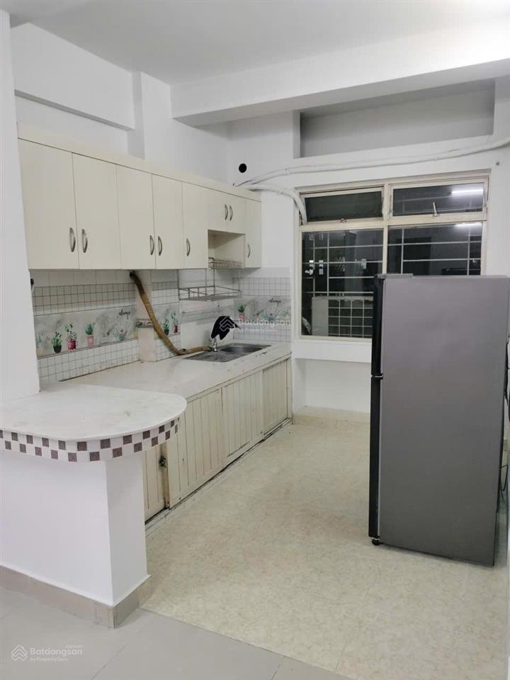 Chính chủ cho thuê căn 2 pn, 1 wc, cc số 1 tôn thất thuyết, p1 q4. nhà đẹp, thoáng mát. đủ nội thất