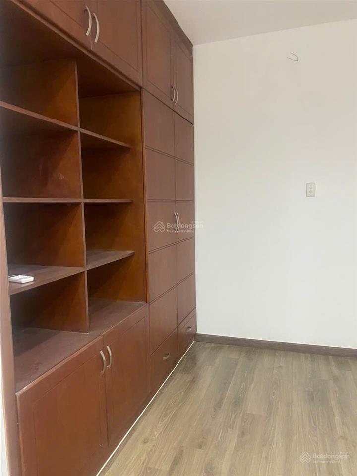 Chính chủ bán căn góc 1pn, cc số 1 tôn thất thuyết, dt 50m² lầu cao, thoáng mát. giá tốt 3,250 tỷ