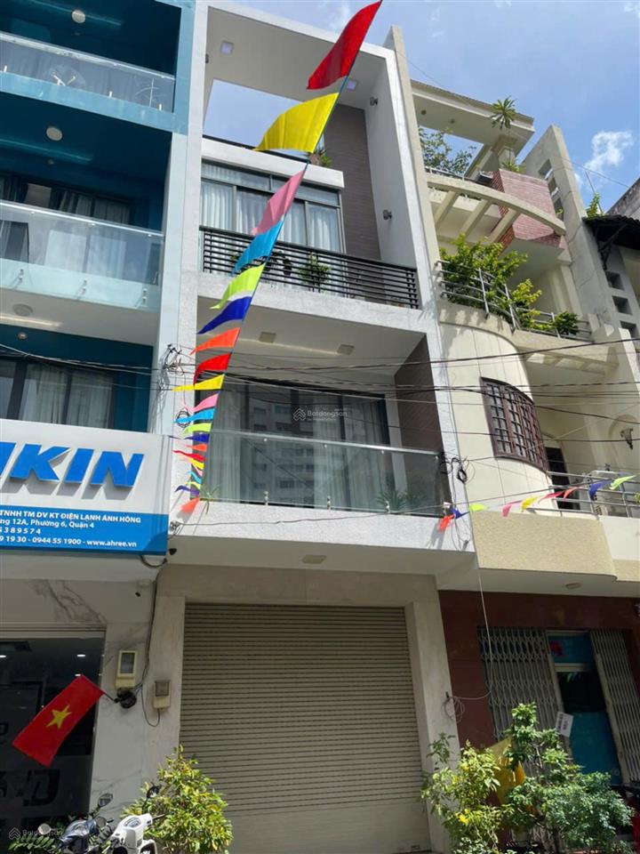 Bán nhà mặt tiền 13 đường 12a p6 q4, dt 4x17m, giá 17.5 tỷ (3 lầu)