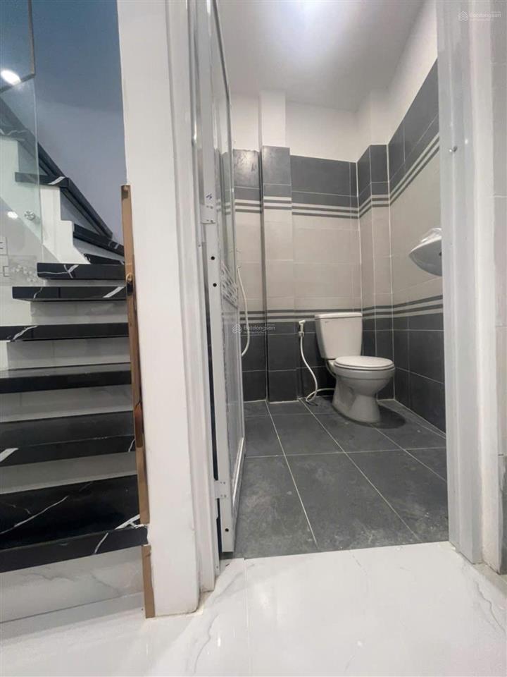 Bán nhà mặt tiền 13 đường 12a p6 q4, dt 4x17m, giá 17.5 tỷ (3 lầu)