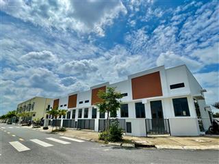Nhà ngay kcn phước đông 1 trệt 1 lầu 65m2 giá 1.59 tỷ, sổ sẵn sang tên ngay ngân hàng hỗ trợ 70%