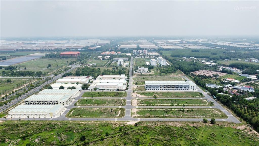 Nhà sẵn nằm trong cn phước đông 1.7 tỷ/căn 1 trệt1 lâu 4*16 sang tên công chứng ngay hỗ trợ vay 70%