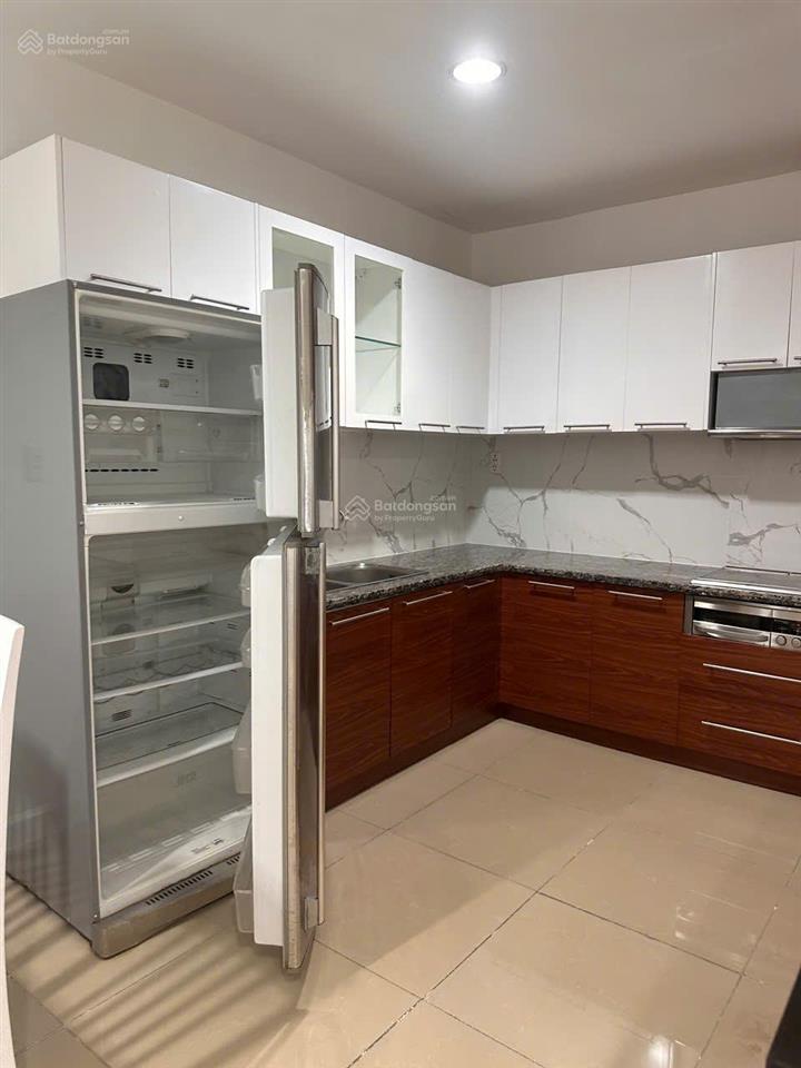 Chính chủ bán không qua môi giới căn c02.17, lô c, rộng 86 m2, giá 2,9 tỷ, có sẵn sổ hồng