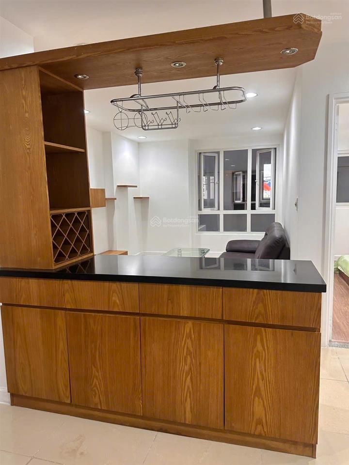 Chính chủ bán không qua môi giới căn c02.17, lô c, rộng 86 m2, giá 2,9 tỷ, có sẵn sổ hồng