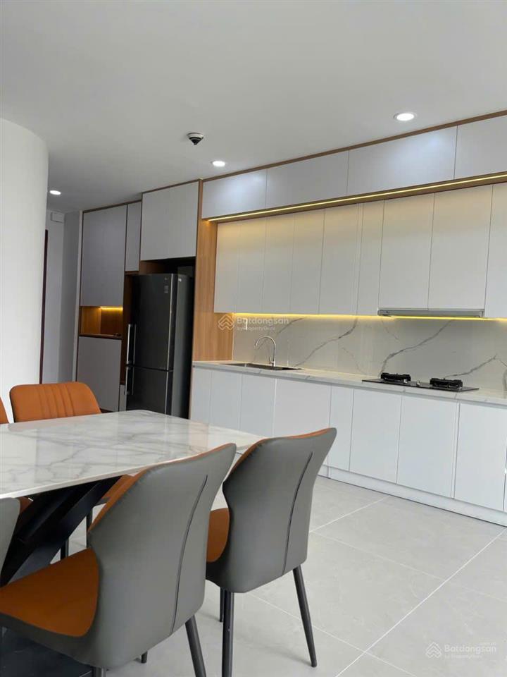 Bán căn hộ 3pn cc carina plaza, 3,95 tỷ, 99m2 tại 1648 võ văn kiệt, q.6, hcm