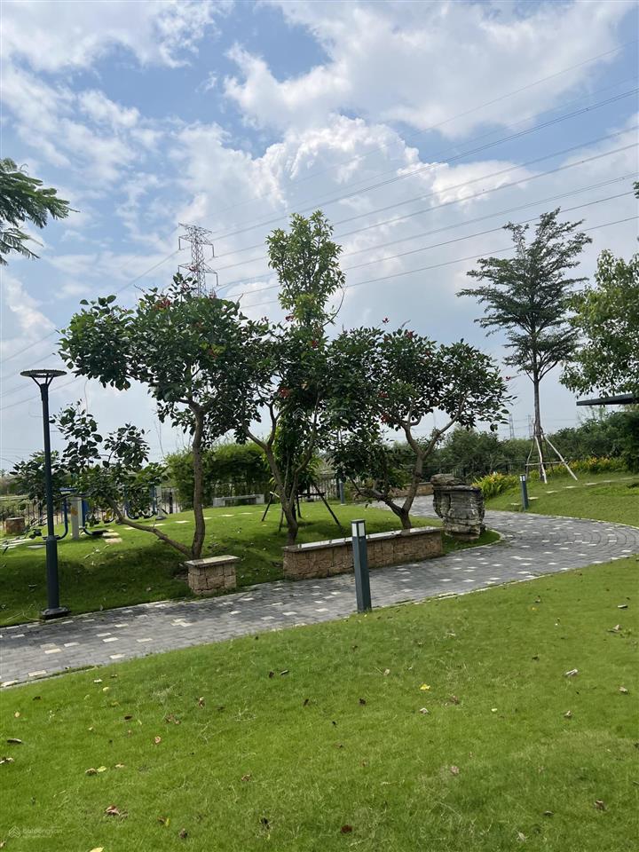 Bán biệt thự gs metrocity 200m2 giá 24 tỷ miễn trung gian 0909 467 ***