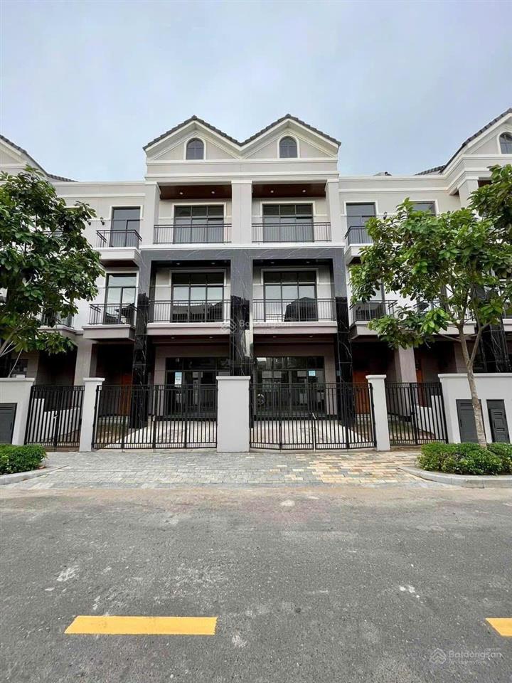 Bán biệt thự zeitgeist city 200m2  25 tỷ hỗ trợ xem thực tế 0909 467 ***