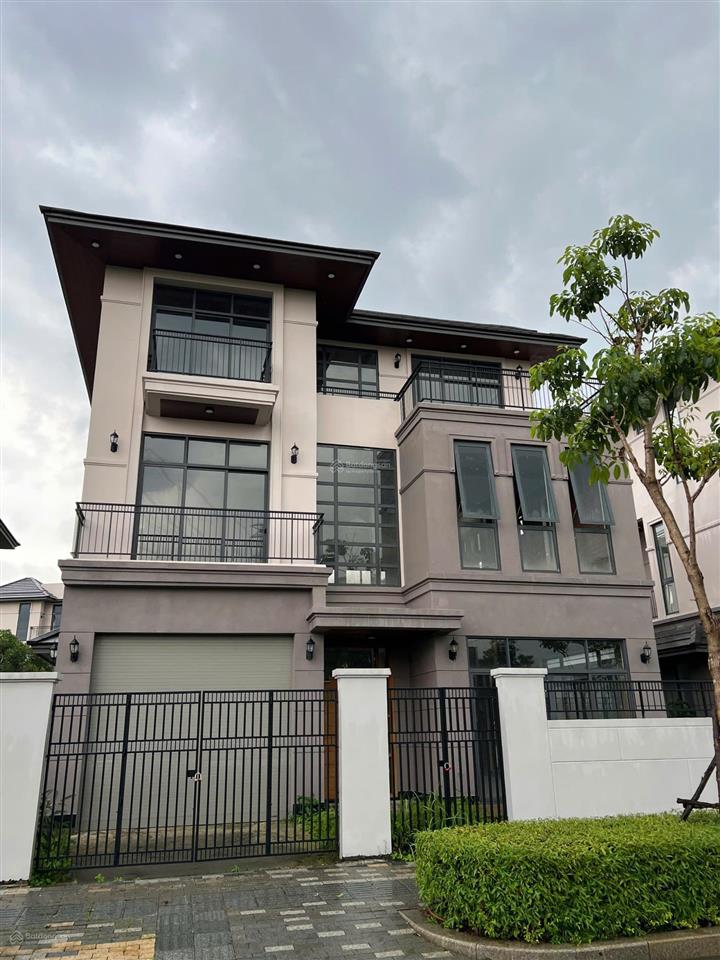Biệt thự gs metrocity (zeitgeist) 162m2 (9.5 x 17) giá 21.5 tỷ  0909 467 ***