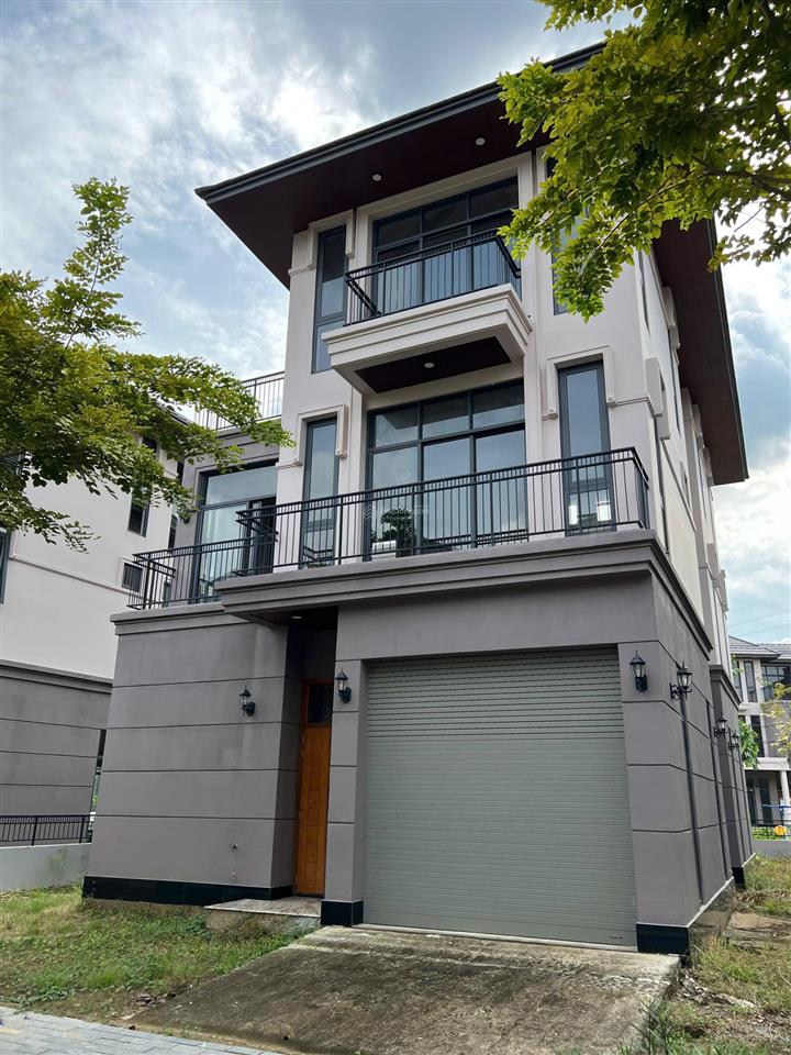 Bán biệt thự zeitgeist (gs metrocity) chỉ 125tr/m2  xem thực tế 0909 467 ***