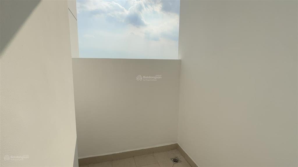 Bán căn góc diamond riverside 2pn 2wc 68m2 view công viên nội khu tầng trung