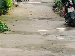 Bán nhà 48 m2, 2pn đường bê tông rộng gần trường nhà thuộc bình chánh, tphcm,  ngay 0902 412 ***
