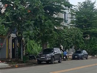 Bán các nền nhà phố giá rẻ nam long sát dự án global city