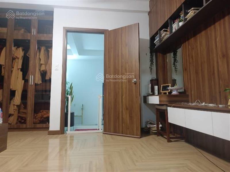 Nhà 4 tầng 100m² giá 9,5 tỷ quận 2 đường xe tải