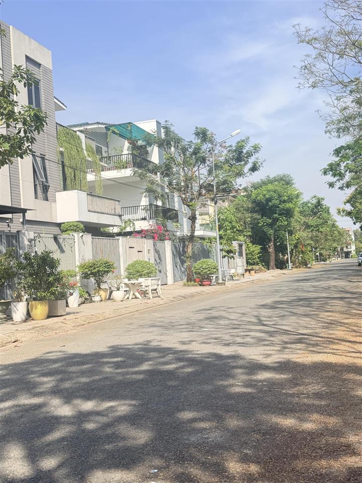 Đất liên phường 5x18 giá 8,5 tỷ