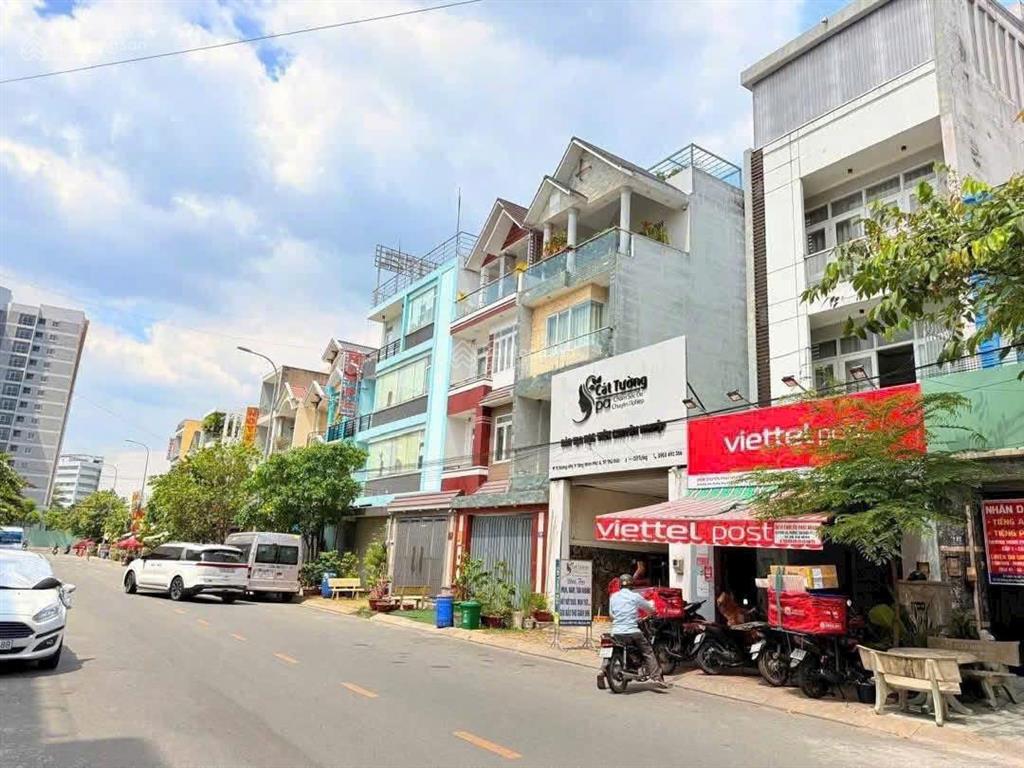 Bán đất mặt tiền đường lê văn việt, tăng nhơn phú a, quận 9, đối diện khu ăn uống man thiện