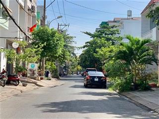 Bán căn góc nhà nát 2 mặt tiền đường số 8 cạnh chợ long phước, p long phước, q9, vị trí kd cực tốt