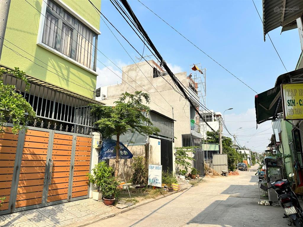 Bán đất mặt tiền hẻm 4 đường 100a cầu xây, p. tân phú, quận 9, kdc hiện hữu, hướng đn mát mẻ