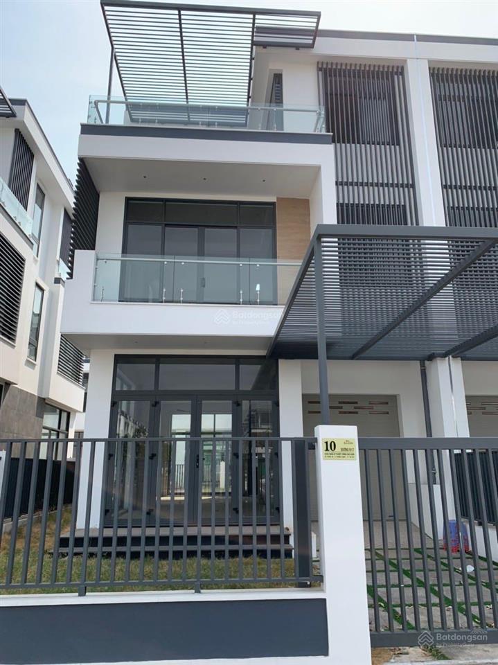 Cần cho thuê nhà làm kho nhà 1trệt 2 lầu hoàn thiện bên ngoài thô bên trong, giá chỉ 6tr/tháng