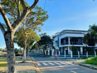 Cần bán gấp 1 căn biệt thự 160m2 đường 12m giá 12.8tỷ giảm sốc còn 11.8tỷ  0938 051 ***