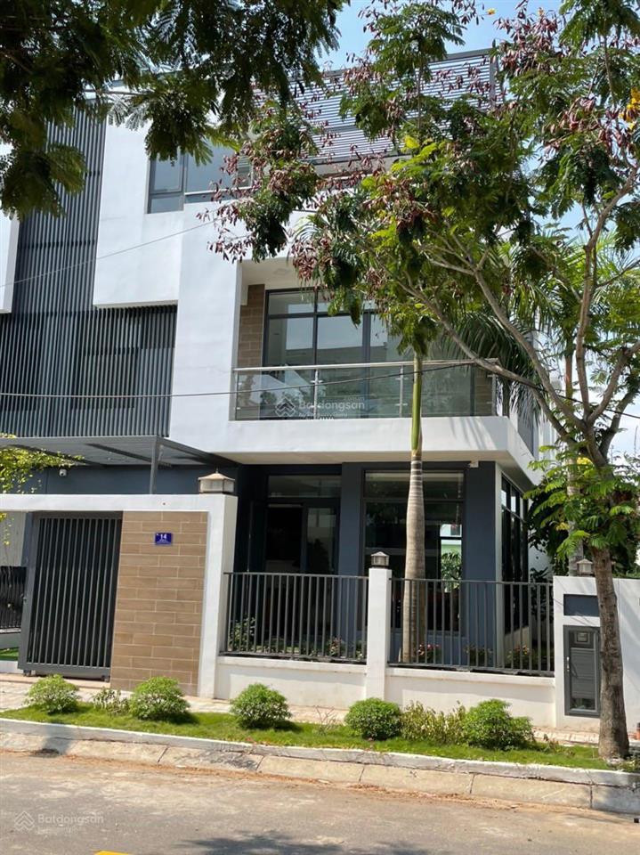 Cần tiền bán nhanh căn biệt thự 320m2 đã hoàn thiện đang cho công ty nước ngoài thuê giá bán 24,5ty